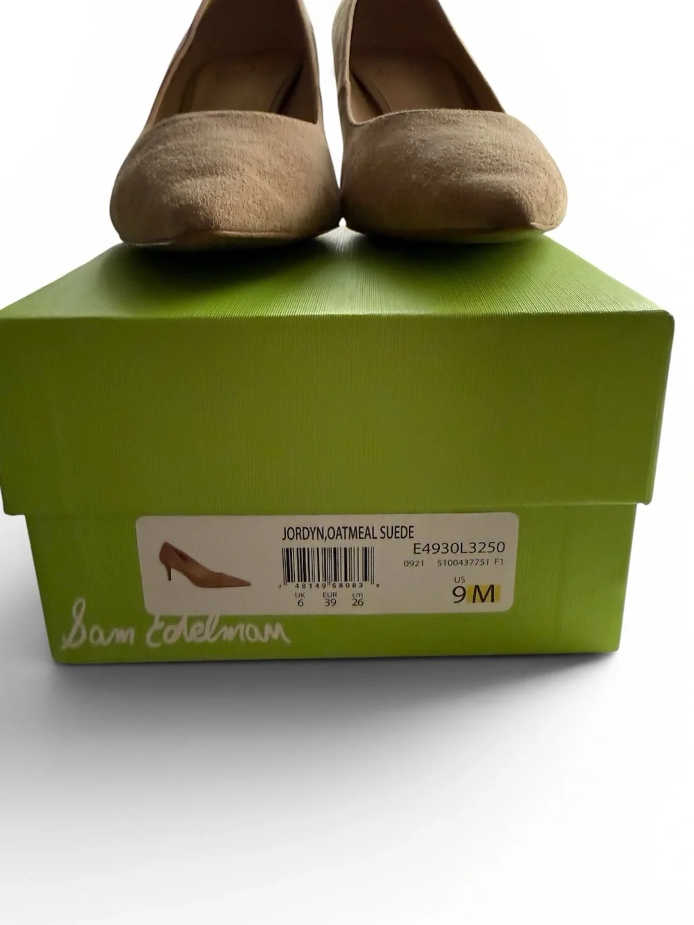 Sam Edelman Jordyn pointed toe suede pumps in Oatmeal.
